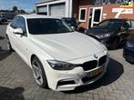 BMW 3-serie 318d Sport Line , 19"Lmv , Navigatie, 4 cilinders, Wit, Bedrijf, Sedan