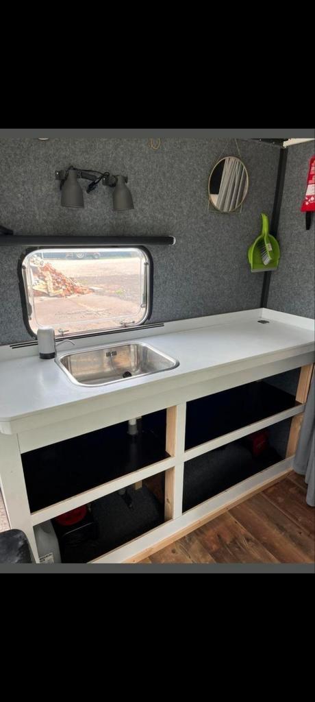 Knaus dubbel stapelbed + rondzit ombouw 2 pers bed, Caravans en Kamperen, Tenten, Ophalen of Verzenden