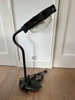 Industriële tafellamp van electrische onderdelen, Huis en Inrichting, Lampen | Tafellampen, Ophalen of Verzenden, Gebruikt, Metaal