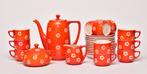 Koffieservies rood met witte bloemen van Petrus Regout, Ophalen of Verzenden