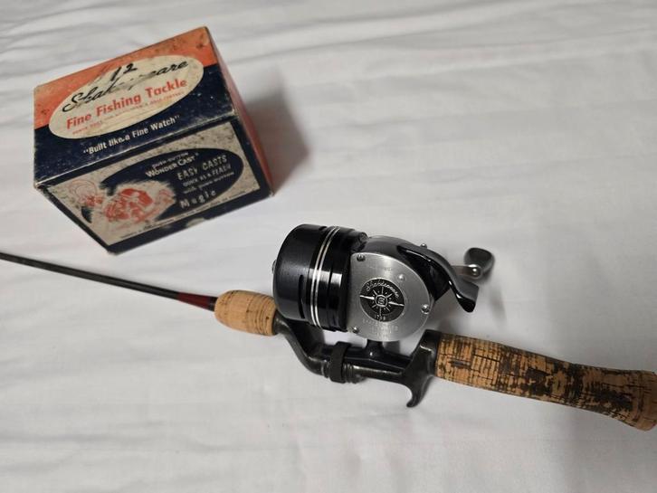 Vintage Shakespeare USA made plus Wondercast complete set, Watersport en Boten, Hengelsport | Algemeen, Zo goed als nieuw, Werphengel