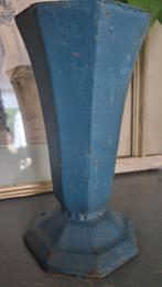 Oude Franse gietijzeren tuin vaas in een mooie kleur blauw, Ophalen of Verzenden