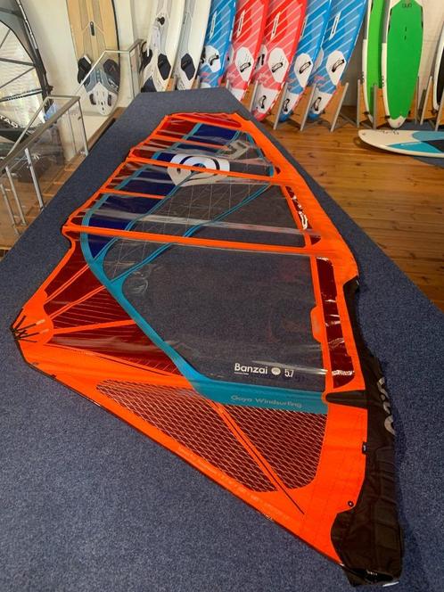 Opruiming! Goya Surfzeil Banzai Pro 5.7, Watersport en Boten, Windsurfen, Nieuw, Zeil, Minder dan 250 cm, Minder dan 5 m², Ophalen of Verzenden