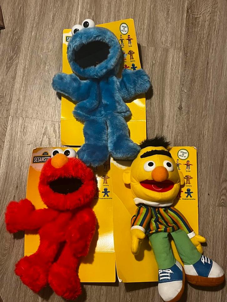 Sesamstraat Handpoppen - Elmo, Bert, Koekiemonster, Kinderen en Baby's, Speelgoed | Poppen, Nieuw, Overige typen, Ophalen