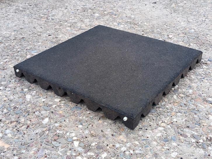 169 Rubber tegels 50x50x4,5. 3 kleuren., Tuin en Terras, Tegels en Klinkers, Gebruikt, Overige typen, Rubber, 10 m² of meer, Ophalen