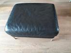 Leren poef, Huis en Inrichting, Banken | Voetenbanken en Poefen, Ophalen, Gebruikt, 50 tot 75 cm, Zwart leer