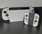 Nintendo Switch OLED met vele Accessoires, Spelcomputers en Games, Games | Nintendo Switch, Online, Overige genres, 1 speler, Ophalen of Verzenden