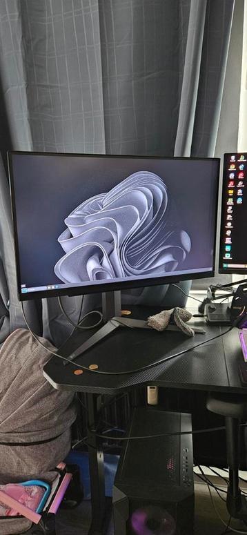 Lg 	27GR83Q-B.AEU ultragear 1440 240 hrz 1ms beschikbaar voor biedingen