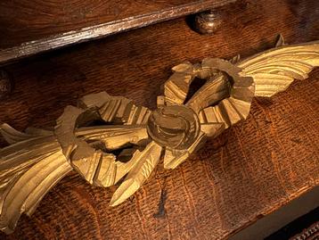 Houten ornament bois dore beschikbaar voor biedingen