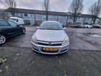 Opel Astra 1.6 16V 77KW 5D AUT 2005 Grijs, Auto's, Opel, 15 km/l, 4 cilinders, 1165 kg, Alcantara