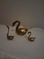 3 zwanen beeldjes  van koper. Hoogte 6, 9 en 11 cm, Ophalen of Verzenden