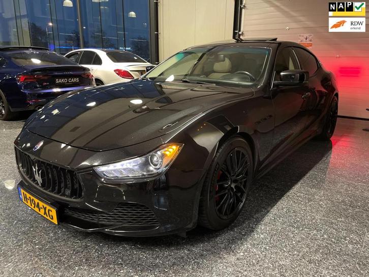 Maserati Ghibli V6 TwinTurbo 3.0 S Q4 2013 Zwart Top onderho, Auto's, Maserati, Bedrijf, Te koop, Ghibli, 4x4, ABS, Achteruitrijcamera