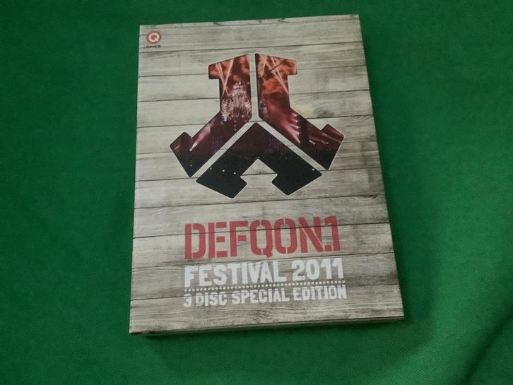 Defqon 1 Festival 2011 cd/bluray/cd (NL), Cd's en Dvd's, Cd's | Dance en House, Gebruikt, Overige genres, Ophalen of Verzenden
