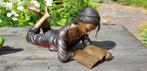 Bronzen beeld / Lezend MEISJE / tuinbeeld / vrouw