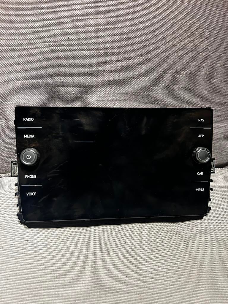 Origineel VW Polo AW (2G) Navigatiescherm 8 inch, Ophalen, Zo goed als nieuw