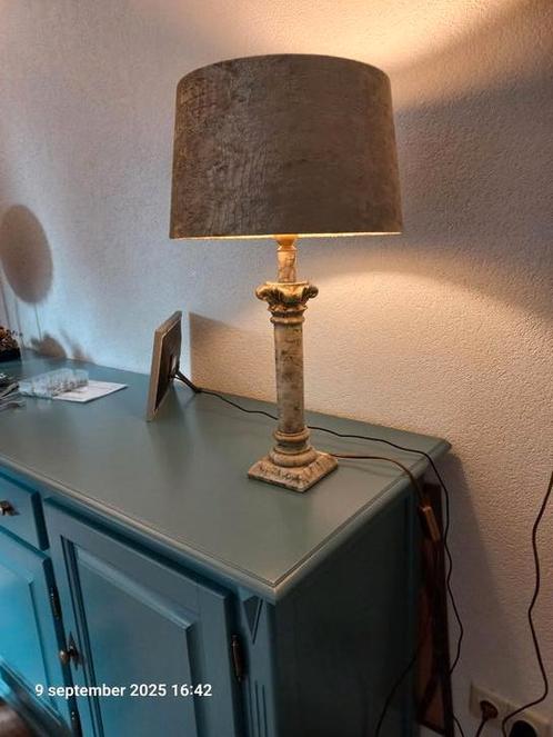 Mooie schemerlamp op marmeren Griekse voet., Huis en Inrichting, Lampen | Tafellampen, Zo goed als nieuw, Minder dan 50 cm, Ophalen
