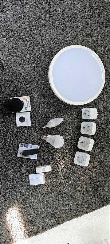 Smart-Home pakket met slimme lampen en stekkers enz. beschikbaar voor biedingen