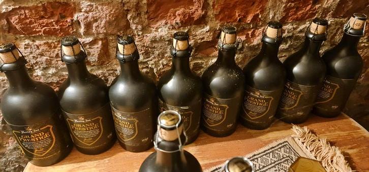 Grande Prestige collectie 2016-2023, Verzamelen, Biermerken, Zo goed als nieuw, Overige typen, Overige merken, Ophalen