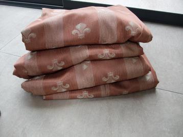 4 x Mooie Brede Terracotta met goed kleurige Overgordijnen  beschikbaar voor biedingen