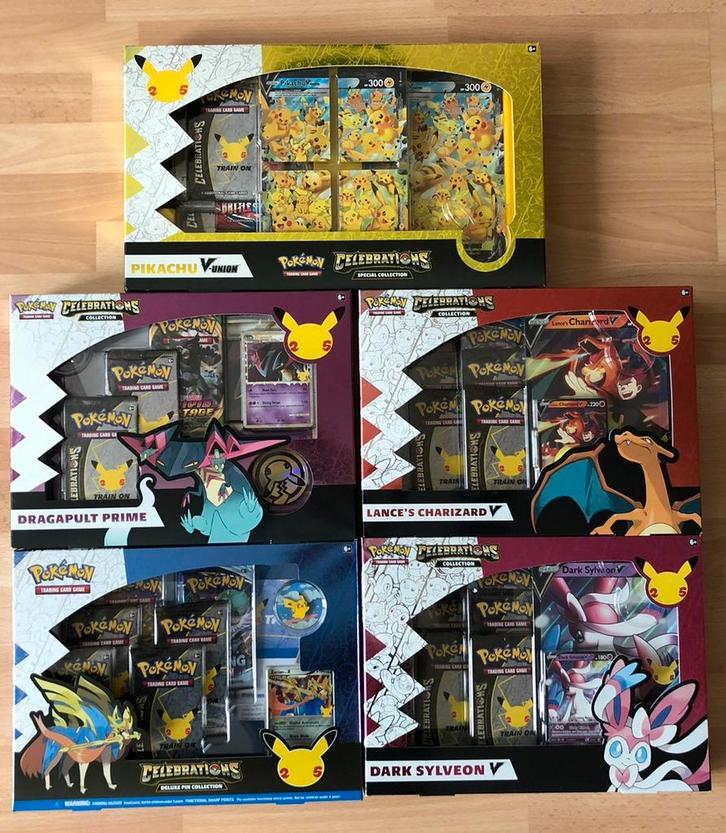 Pokemon 25th Anniversary Celebrations Set Collection NIEUW, Hobby en Vrije tijd, Verzamelkaartspellen | Pokémon, Zo goed als nieuw