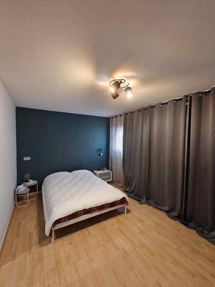 Kamer te huur met privékeuken en eigen woonkamer., Huizen en Kamers, Kamers te huur, Almere