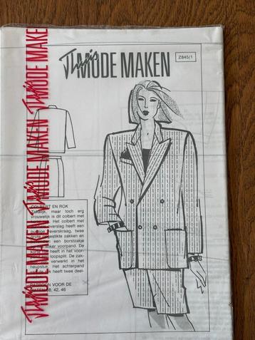 Patronen colbert en rok, Vintage jaren 80 beschikbaar voor biedingen
