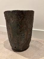 Lavasteen Vaas - Unieke Textuur ( we hebben er 3), Tuin en Terras, Ophalen, Steen, Gebruikt, Rond