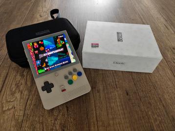Retroid Pocket Classic + extras beschikbaar voor biedingen