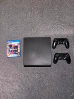 Playstation 4, Spelcomputers en Games, Spelcomputers | Sony PlayStation 4, Ophalen of Verzenden, Zo goed als nieuw, Met 2 controllers
