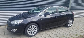 Opel Astra 1.4 Turbo Sport Climatronic, Navigatie PDC NAP beschikbaar voor biedingen