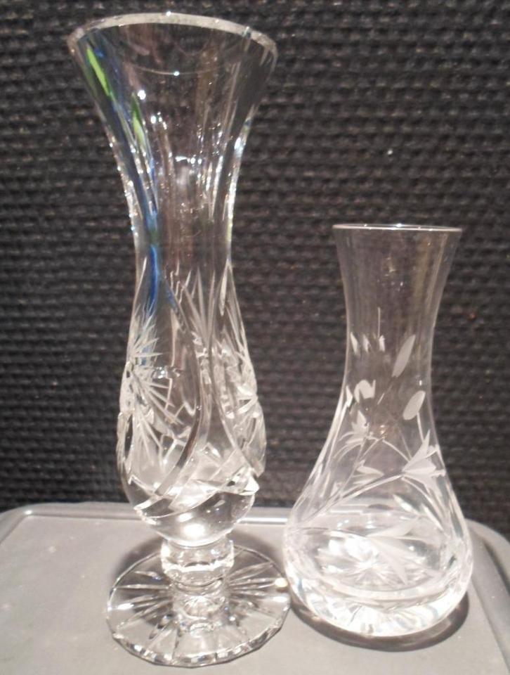 2 Kristallen vazen. Geslepen. Samen 6 euro., Antiek en Kunst, Antiek | Glas en Kristal, Ophalen of Verzenden