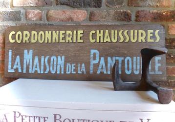 Frans schoenmaker reclame bord / vintage antiek etalage hout beschikbaar voor biedingen