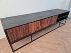 TV meubel, kast, dressoir Hizzy uit 2022, 175cm breed, Ophalen, Zo goed als nieuw, 25 tot 50 cm, 150 tot 200 cm