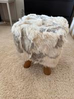 Leuk harig krukje, Huis en Inrichting, Ophalen, Zo goed als nieuw, Rond, Minder dan 50 cm