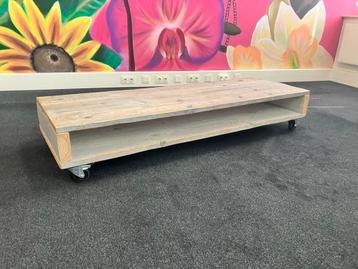 Salontafel TV meubel, steigerhout, op wielen 160x80 beschikbaar voor biedingen