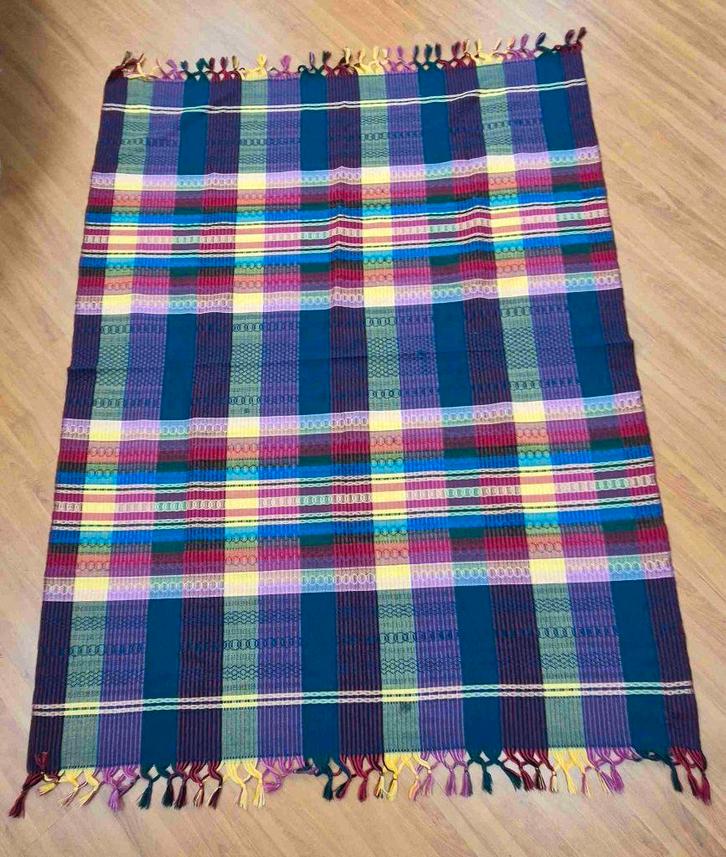 Kleurrijke grand foulard 194/148, Huis en Inrichting, Woonaccessoires | Plaids en Woondekens, Gebruikt, Ophalen of Verzenden