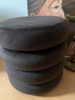 Bruin poefje, Huis en Inrichting, Stoelen, Zwart, Ophalen of Verzenden, Zo goed als nieuw, Vier