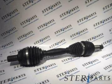 Aandrijfas linksvoor Mercedes-Benz CLA-klasse C117 beschikbaar voor biedingen