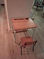 Vintage school bureau met stoel, Kinderen en Baby's, Kinderkamer | Tafels en Stoelen, Ophalen, Gebruikt