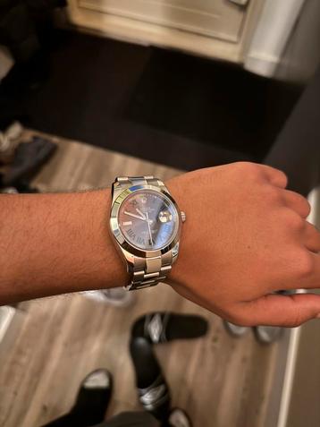 Heren horloge beschikbaar voor biedingen