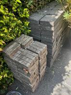 Tuintegels / Grindtegels 20x20cm ongeveer 9m2 GRATIS afhalen, Tuin en Terras, Ophalen, Gebruikt, 5 tot 10 m², Beton