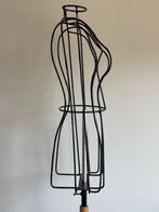 Paspop apart model zwart metaal met houten voet, Ophalen of Verzenden, Zo goed als nieuw, Paspop
