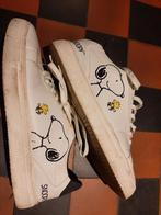Snoopy peanuts gympen sneakers wit maat 41, Kleding | Dames, Schoenen, Ophalen of Verzenden, Zo goed als nieuw