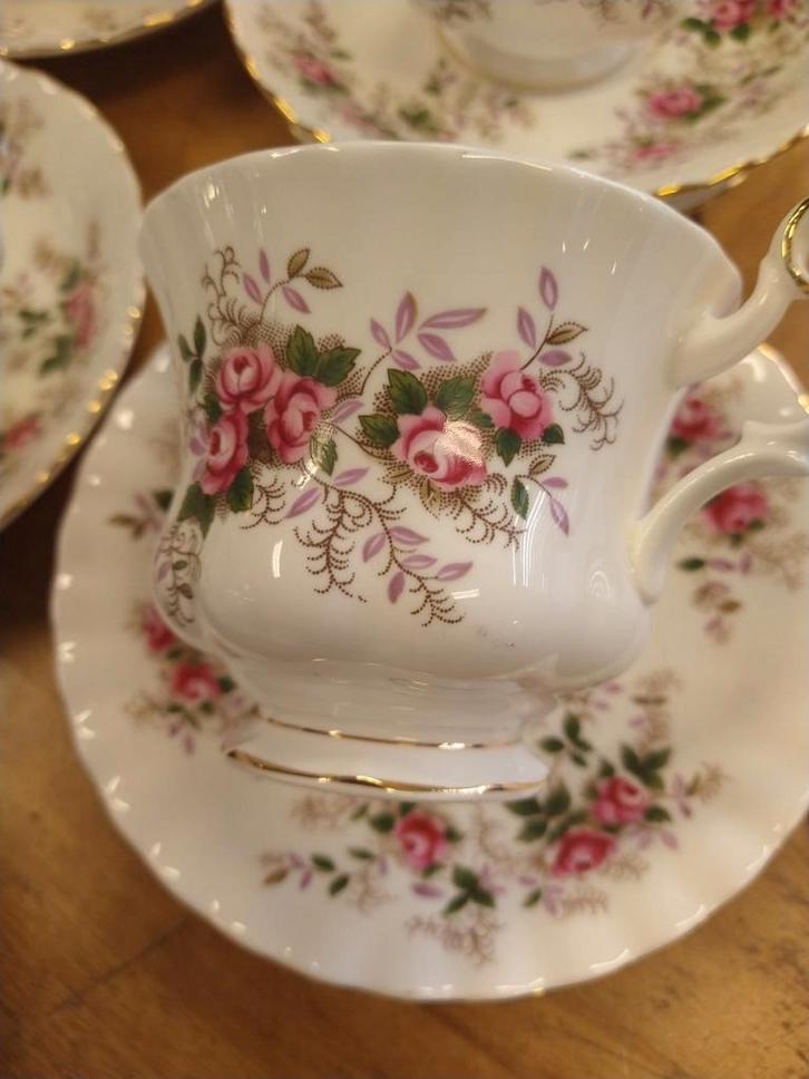 Bieden !! Royal Albert, Antiek en Kunst, Antiek | Servies los, Ophalen