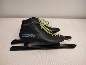 S405 Klapschaatsen Viking Maat 42 beschikbaar voor biedingen
