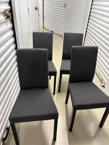 Eetkamerstoelen x 4 KÄTTIL zwart/Knisa donkergrijs beschikbaar voor biedingen