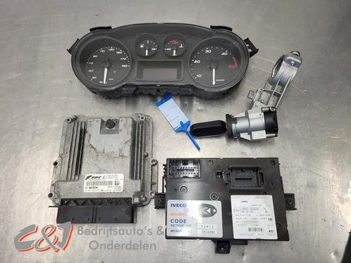 Kontaktslot + computer van een Iveco New Daily, Auto-onderdelen, Overige Auto-onderdelen, Overige automerken, Gebruikt, 3 maanden garantie