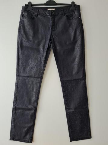 Broek Esprit maat 42, lengte 32 zwart beschikbaar voor biedingen