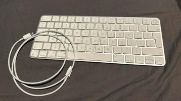 Apple Magic Keyboard met Touch ID (QWERTY) beschikbaar voor biedingen