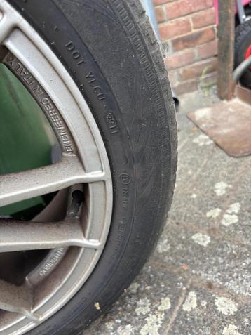Nokian Winterbanden 215/50 R17 met Velg beschikbaar voor biedingen